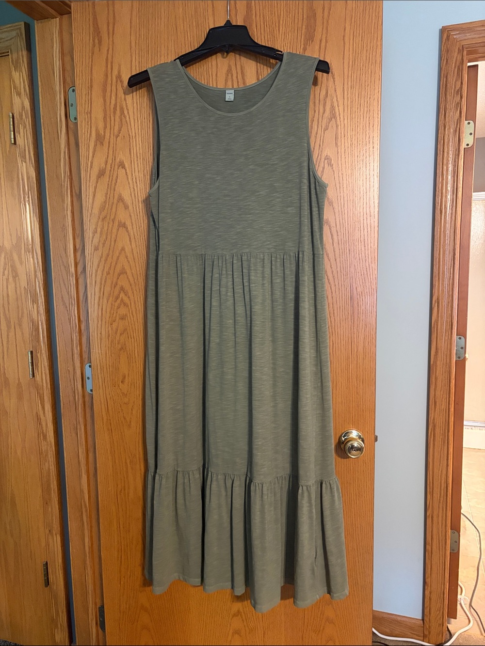 Old Navy Olive Green Sleeveless Tiered Maxi Dress